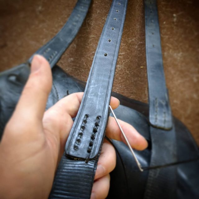 Alteration//Adding an extra girth strap to help fine-tune the fit of a saddle// Don't forget to check your own girth straps. Look for holes running into each other, cracking of the leather and finally check the stitching hasn't worn away//